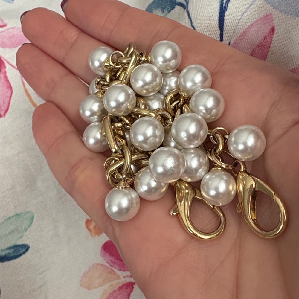 Bandolier Gold and pearls Chain Strap - Picture 4 of 5